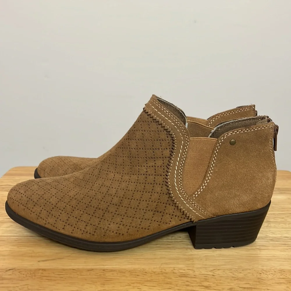 🌞Earth Spirit Raine Cowboy light brown suede leather booties Women size 11